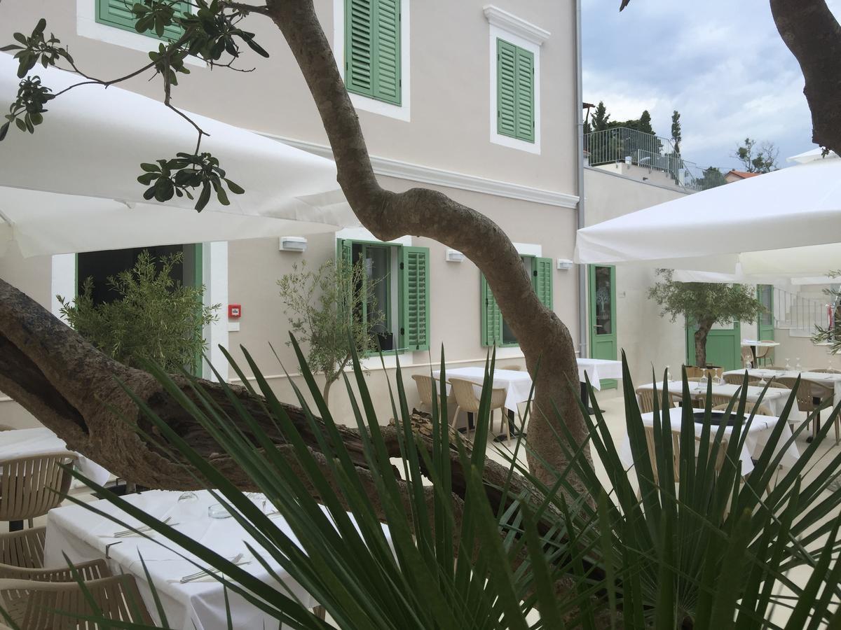 Hotel Vila Conte Вели-Лошинь Экстерьер фото