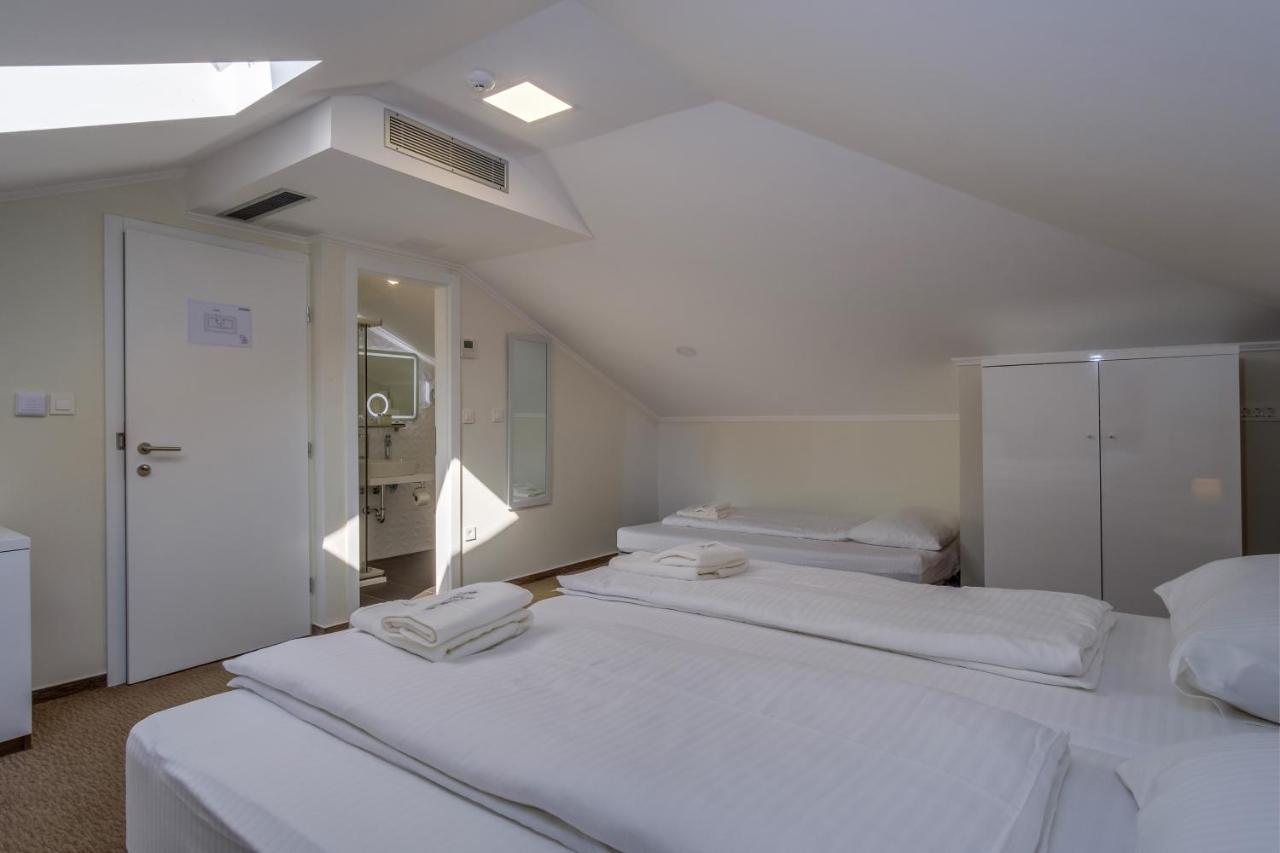 Hotel Vila Conte Вели-Лошинь Экстерьер фото